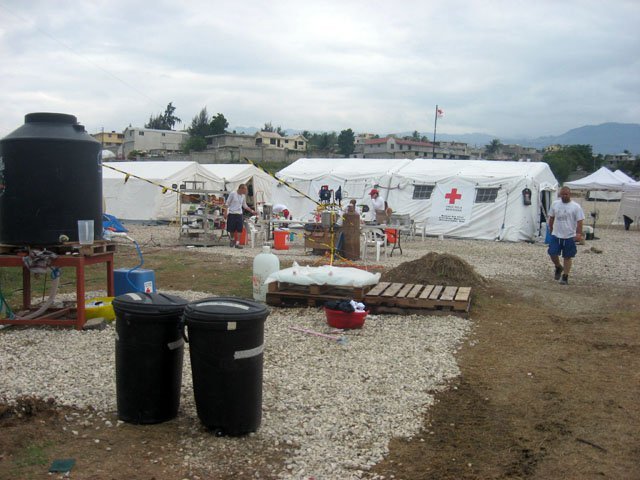 Zeltlager des Roten Kreuzes in der Nähe von Leogane